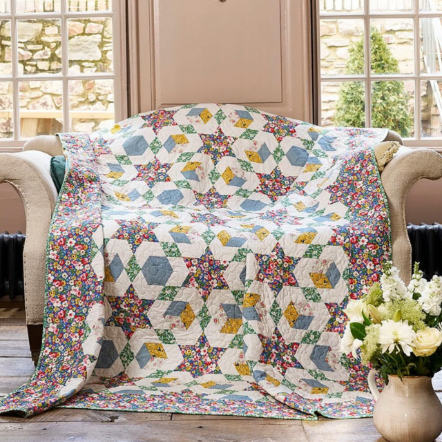 Excited to see my Stars and Tumblers quilt, and one of sampler quilts as the booklet supplement in an upcoming edition of @todaysquilter . And it’s packed with so many other great projects! #patchwork #patchworkquilts #todaysquiltermagazine #todaysquilter #carolynforster #carolynforsterquilts #quiltmagazine