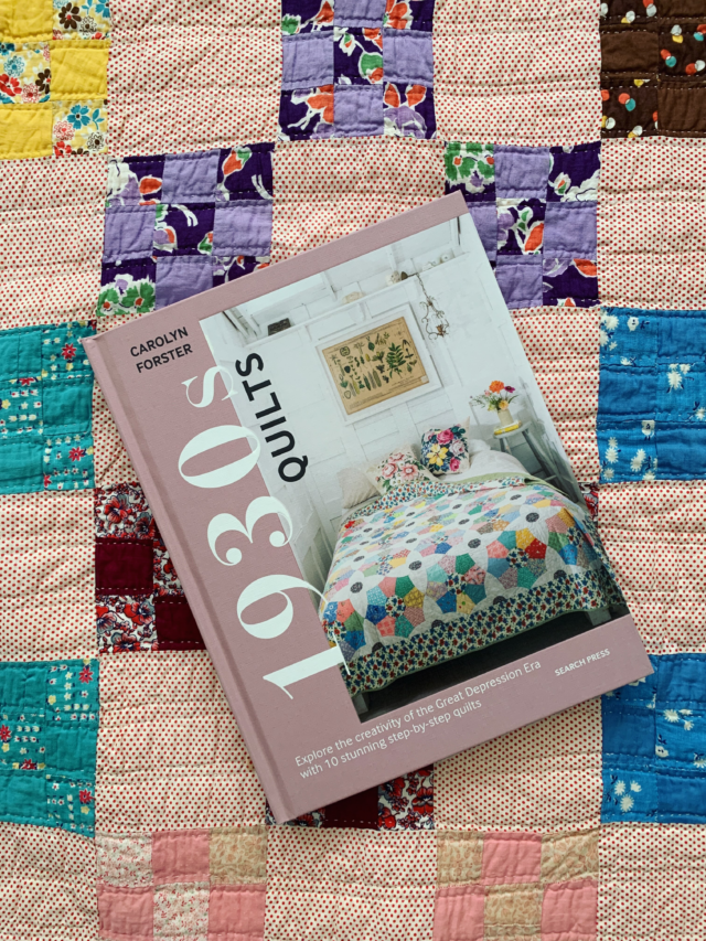 So the quilts are stacked and ready to pack! If you are joining us @americanmuseumandgardens on Thursday for my talk about 1930s quilts I think you will be in for a treat 😆

As well all the quilts from the book, both old and new, (and I think I’ve snuck a few extras into), remember you will be able to browse the house , gardens and quilts on display in the house for the rest of the day! Bliss! 
So excited to meet Kate and all of you attending. If you can’t make it, my book is available at all the usual places @searchpress  @searchpress_na 
#1930squilts #vintagequilts #vintagetextiles #carolynforster #americanmuseumandgardens