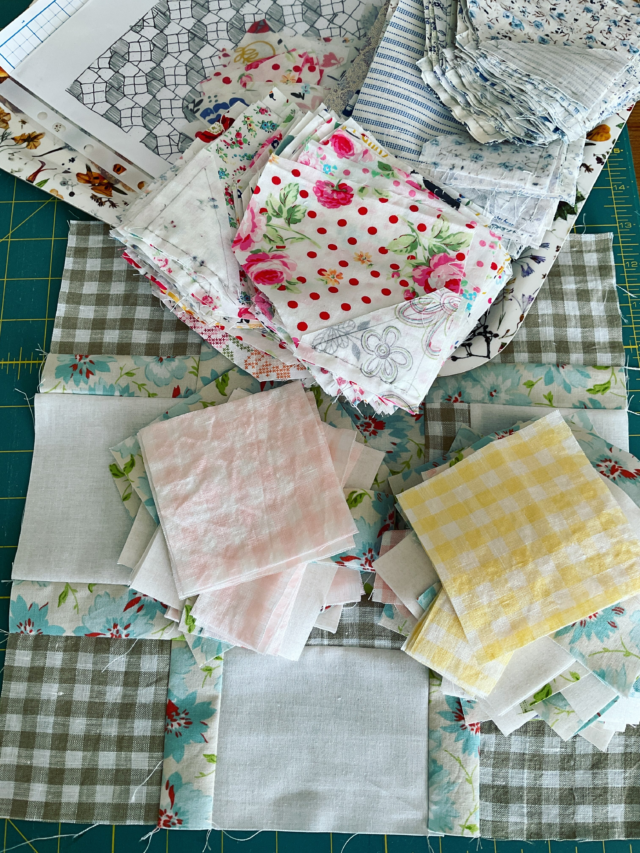 Day 2 for @seam_collective #septtextilelove is hand and /or machine? 

I’d like to think I can have my cake and eat it, so I’m going with both , equally. 
I love the production line working of much of the machine piecing that I do for my patchwork. When I’m sitting at a machine I can produce a lot really quickly and the ideas become a reality fast.
But then that same project will probably be hand quilted and take me another six months of totally absorbing quilting that I can take with me wherever I want.
I love the portability of hand piecing and quilting, and so try to use both the methods to my advantage. And there are so many more blocks to stitch when you don’t restrict yourself to the sewing machine.
When I was asked to write a beginners book for patchwork and quilting, it ended up as two, one completely for hand stitching and the other focussing on machine piecing, because they are very different, but by having knowledge of both you really open up the creative doors 🤓. Hence my two current projects to piece in the first picture, one by hand and one on the machine! 
#STL26day2 #septtextilelove26 #quiltingonthego #carolynforster