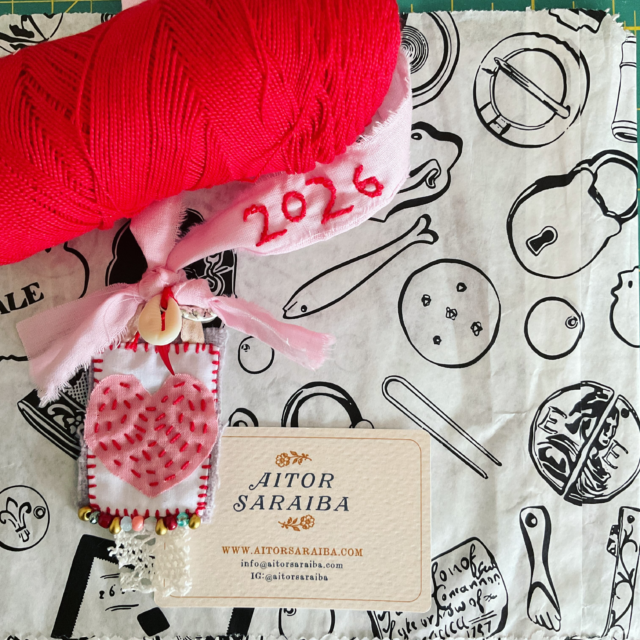 Spent a lovely day stitching and chatting with friends both old and new. Marvelled at the joy of creating something from literally nothing and being totally absorbed by every minute of it 😊. Many thanks to @aitorsaraiba @searchpress and @theamelia_tw 
#slowstitch #handstitching #handstitched